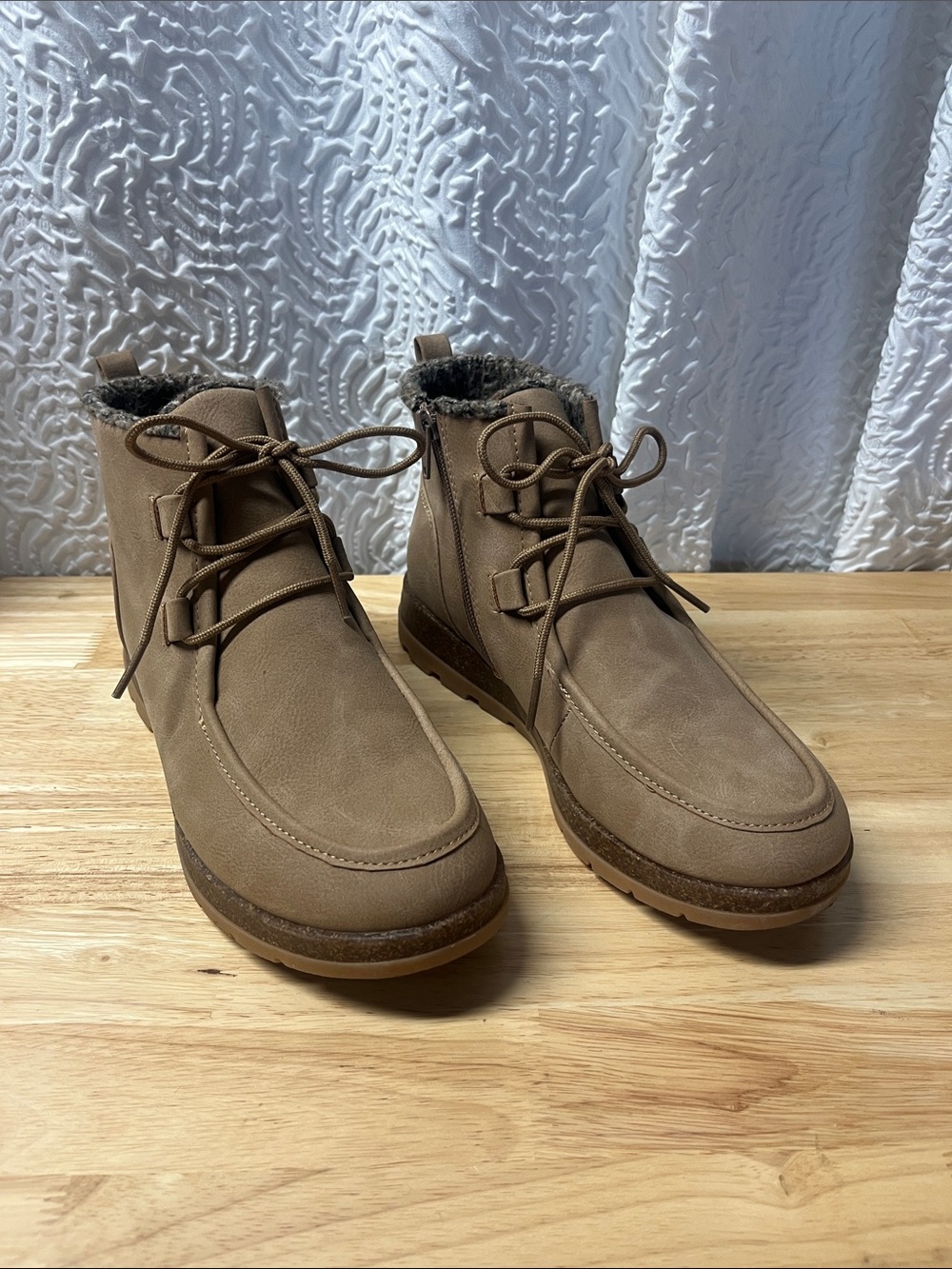 Eurosoft by Sofft Larabee Tan Faux Fur Trim Ankle Boots Size 8M